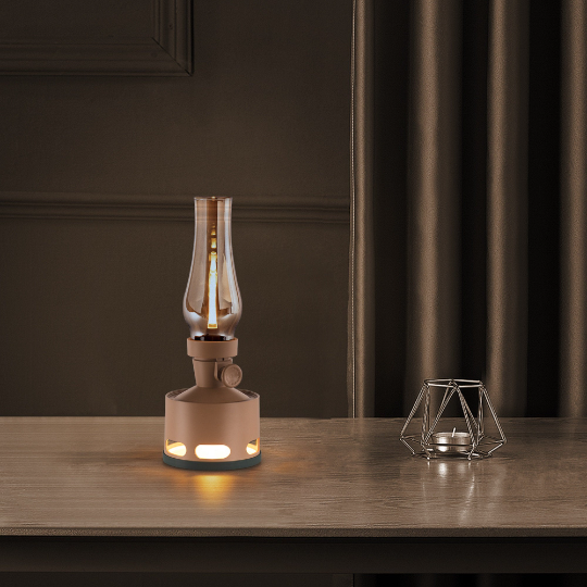 VintageGlow – LED Lanterne i Retro Design til Hygge og Udendørs Stemning