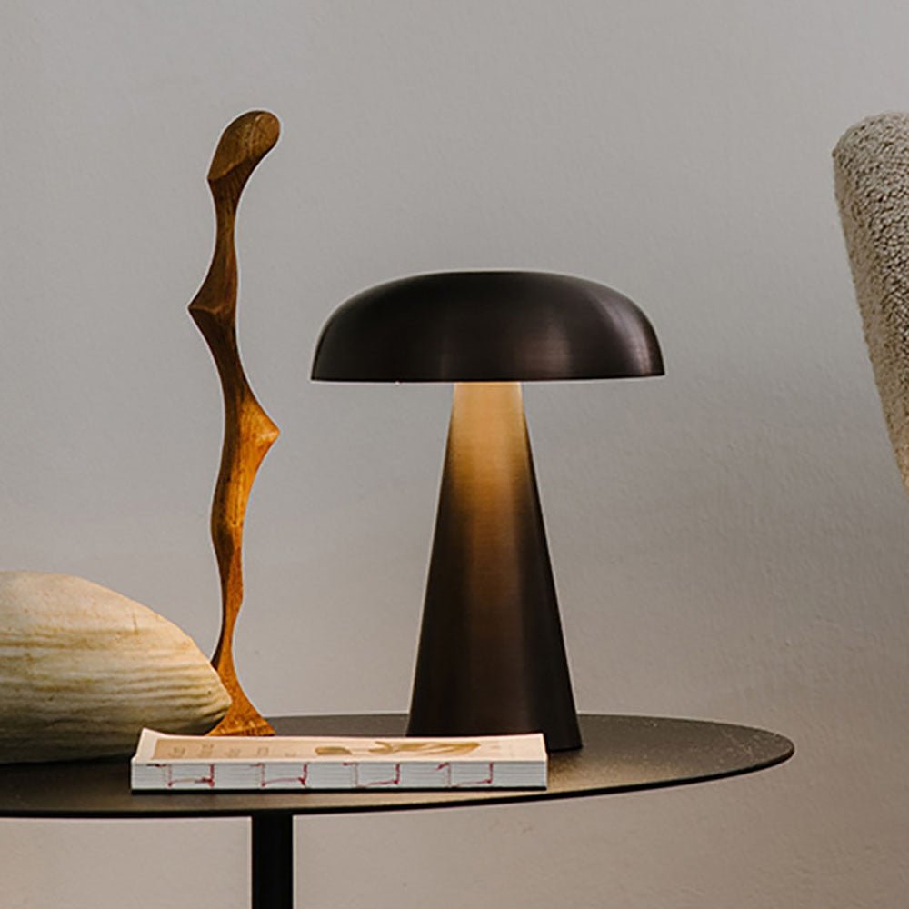 Como Glow – Elegant Bordlampe i Moderne Design til Stue, Soveværelse og Kontor