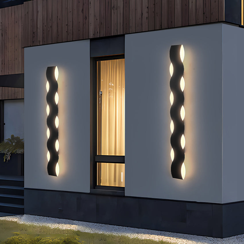 WaveLine Outdoor – Bølgeformet Udendørs Væglampe i Moderne Design til Facade og Terrasse