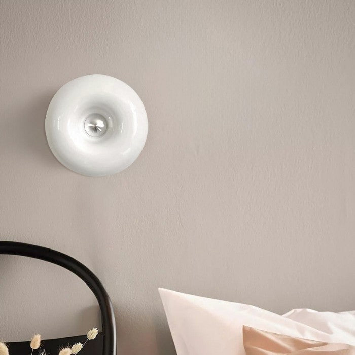 Bauhaus Donut Glow – Multifunktionel Væg- og Bordlampe i Ikonisk Bauhaus Design
