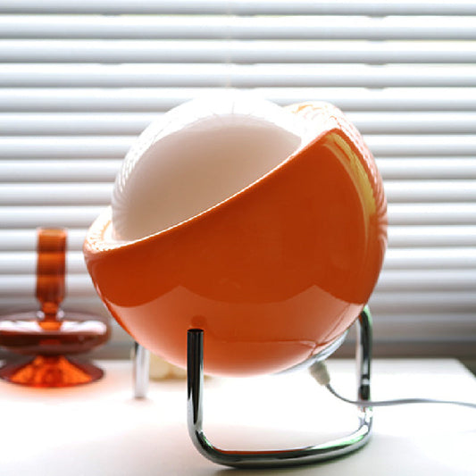 Bauhaus Retro – Unik Indendørs Bordlampe i Middelalderligt Design