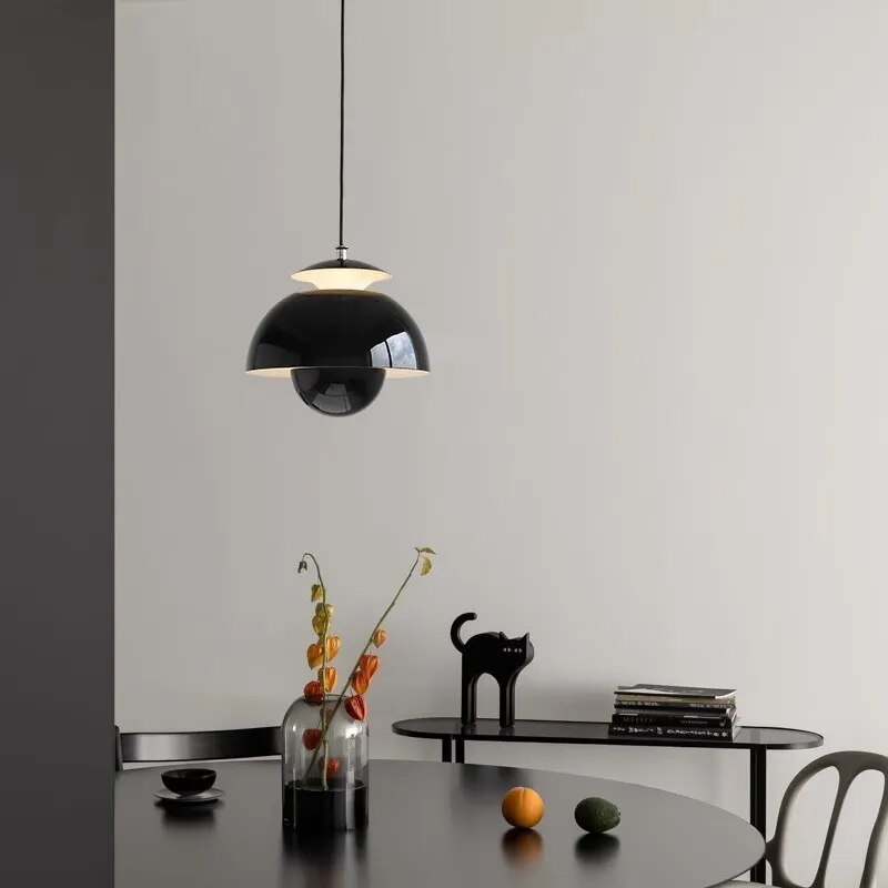 NordicLume – Skandinavisk Moderne LED Pendellampe i Minimalistisk Design til Spisestue og Stue