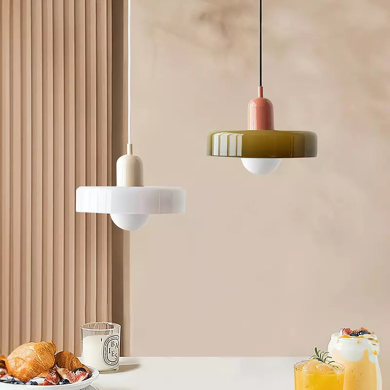 Bauhaus ColorGlass – Pendellampe i Farvet Glas med Ikonisk Bauhaus Design til Moderne Indretning