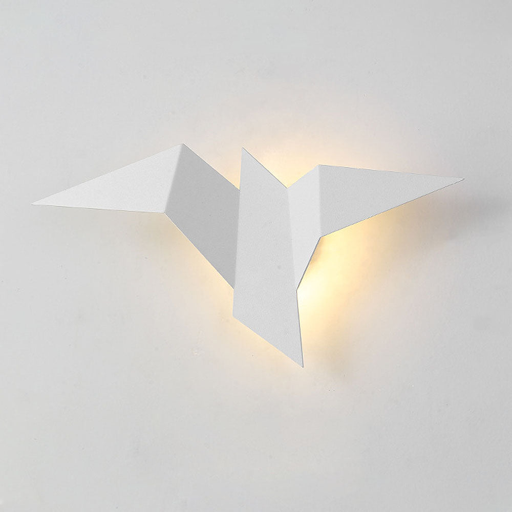 IronBird Glow – Kreativ Væglampe i Jern med Elegant Fugledesign til Dekorativ Belysning Inde og Ude