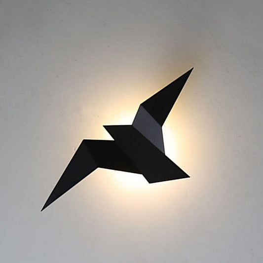 IronBird Glow – Kreativ Væglampe i Jern med Elegant Fugledesign til Dekorativ Belysning Inde og Ude