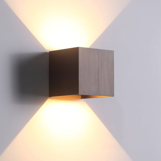 Elegant LED Væglampe IP65 6W til Udendørs Brug i Antique Copper Finish