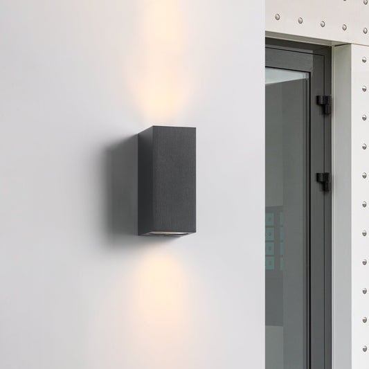 Elegant Udendørs Up/Down Square GU10 Væglampe med LED i Sort - Perfekt til Udendørs Belysning