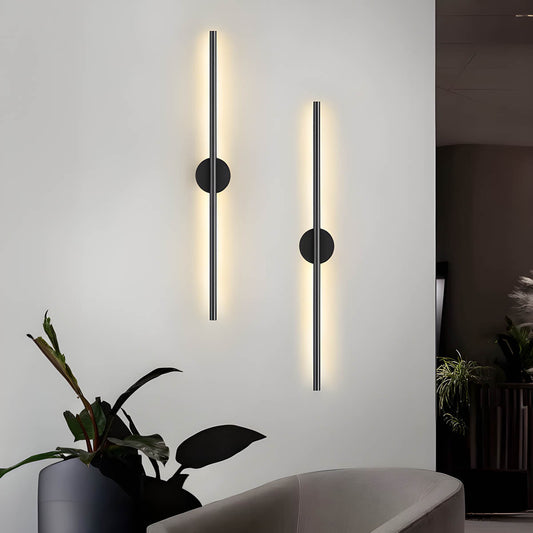 Lance LineGlow – Moderne Væglampe med Slankt Lysbånd til Elegant Belysning Inde og Ude