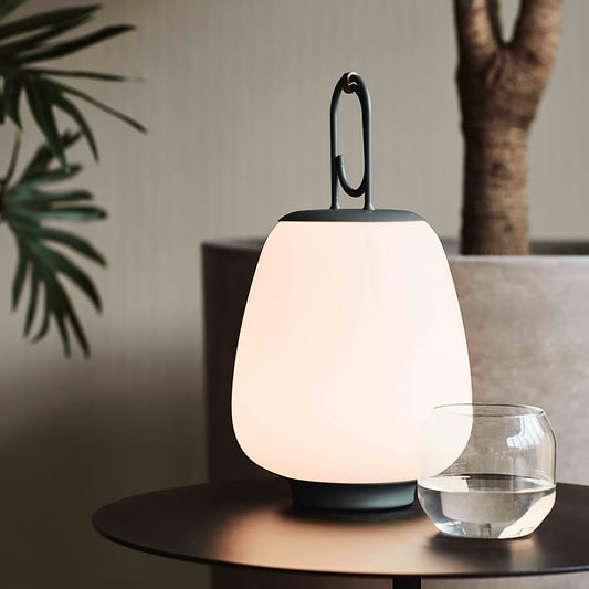 Portable Lantern – Bærbar Bordlampe med Indbygget Batteri til Hygge og Stemningsfuld Belysning