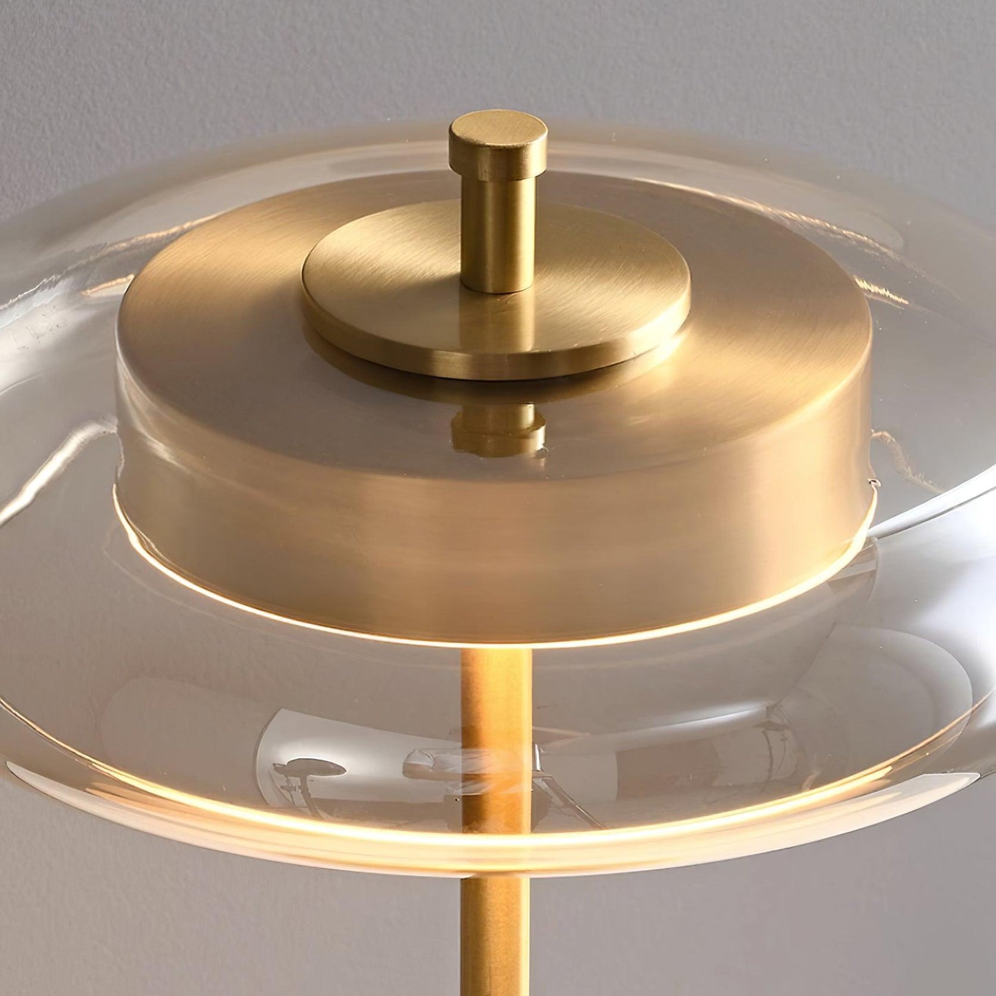 Ronaldo – Elegant Bordlampe i Moderne Design til Stue, Kontor og Soveværelse