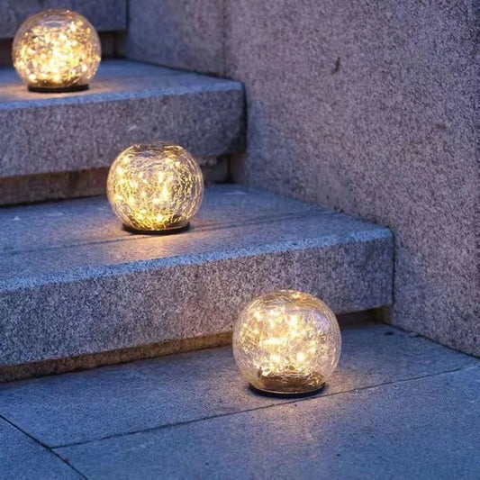 SparkleSphere Lampe – Magisk Solcelledrevet Havelampe