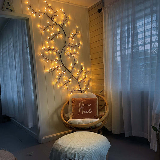 Enchanted SparkleTree – Dekorativt Glitrende LED Træ til Stemningsfuld Belysning Inde og Ude