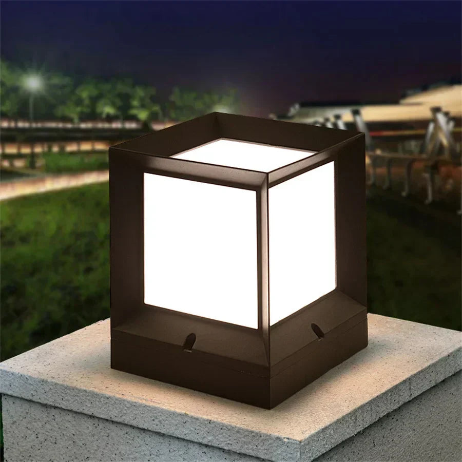 EclatPorte Lampe – Elegant Solcellelanterne til Din Indkørsel