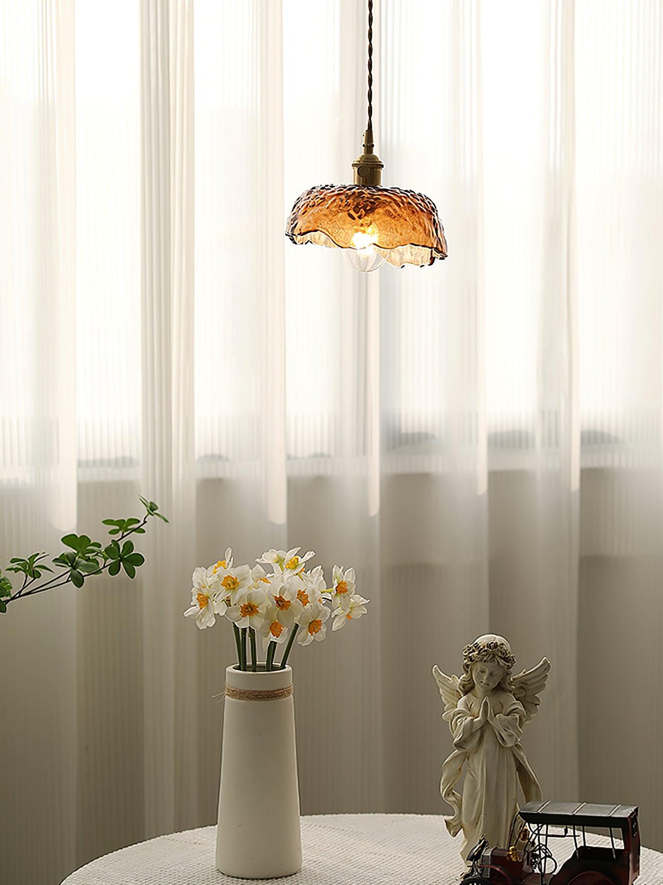 Vintage pendel i brunt glas – Elegant retro hængelampe til stue, køkken og spisestue