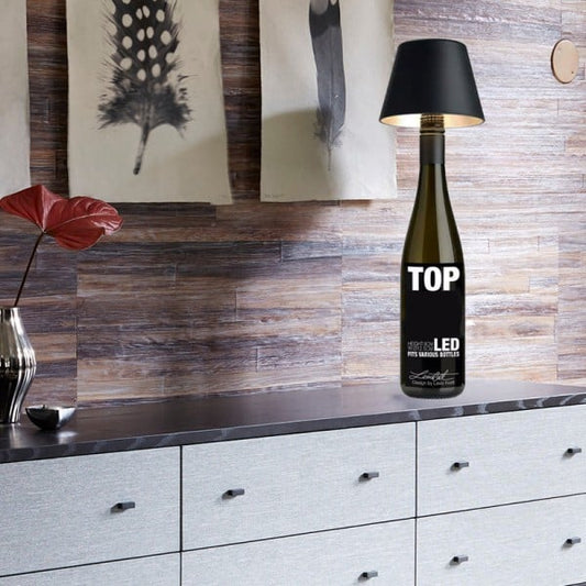 BottleLight – Genopladeligt Bordlampehoved til Vinflasker i DIY Design
