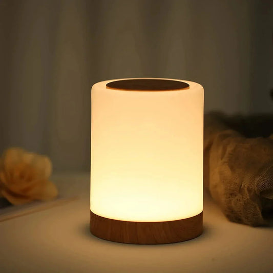 Halina – Elegant Bordlampe i Moderne Design til Stue, Kontor og Soveværelse