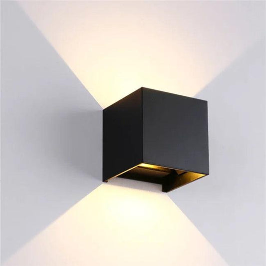 Stilfuld Udendørs LED Væglampe IP65 6W i Elegant Sort Design